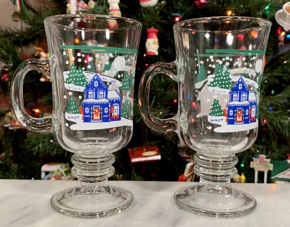 Juego de 2 tazas de pedestal vintage de café irlandés/vino caliente: escena de invierno rojo azul Foto 3 de 4