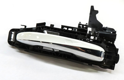 15-17 MERCEDES C S CLASS (W205 W222) RIGHT REAR KEYLESS GO DOOR HANDLE (WHITE)