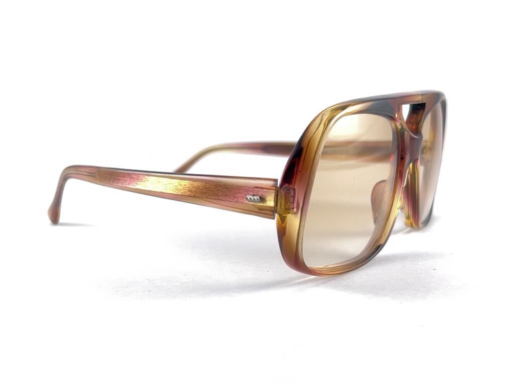 NEW VINTAGE TRANSLUCENT FRAME LIGHT GRADIENT LENS… - image 3