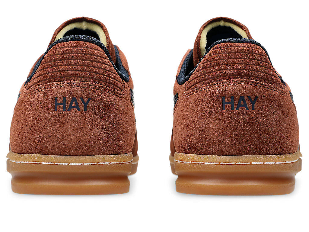 HAY Asics Skyhand OG Brown 1203A563-200 unisex US6.5 - US11 HAY Asics Skyhand OG Brown 1203A563-200 unisex US6.5 - US11