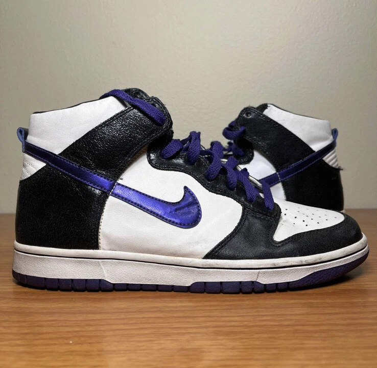 Purple black sales and white nikes