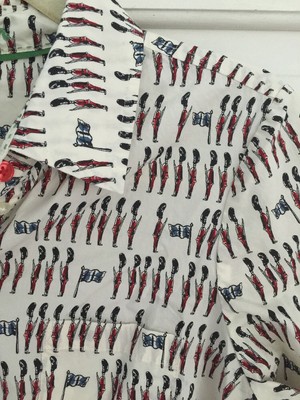 Boden Royal Guard Beefeater Button Up 8p Euc z