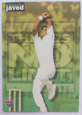 1995-96 Futera Cricket Card - Theres No Limit #TNL28 Aaqib Javed