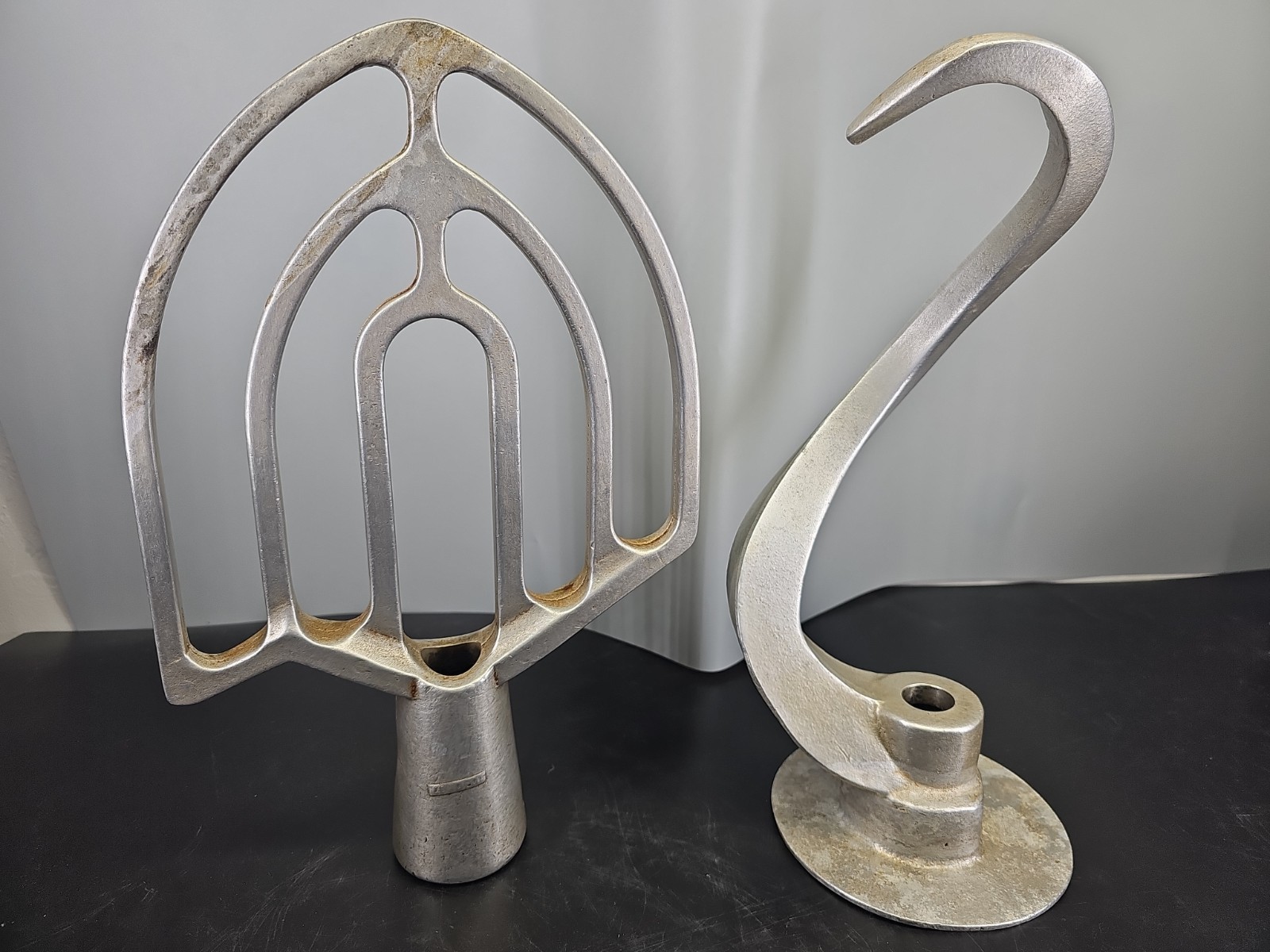 Set Univex Or Hobart Flat Beater And Dough Hook Attachment 30-Qt 1030107?