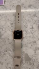 Apple Watch SE 40mm Gold Aluminum Case with Pink Sand Sport Apple Watch SE 40mm Gold Aluminum Case with Pink Sand Sport