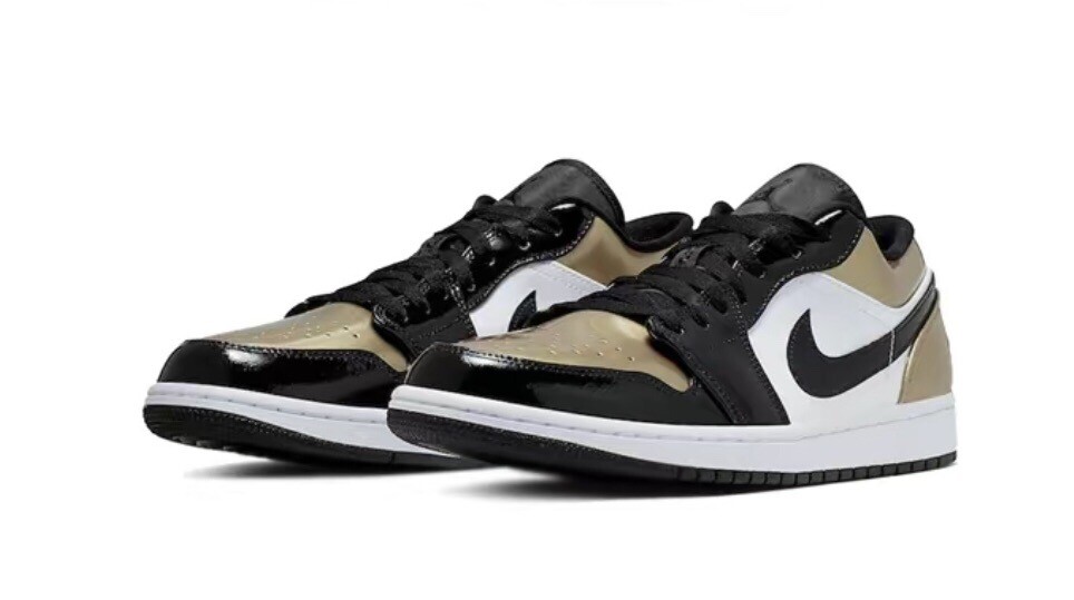 Nike Air Jordan 1 Low Gold Toe Metallic Gold Black White Nike Air Jordan 1 Low Gold Toe Metallic Gold Black White