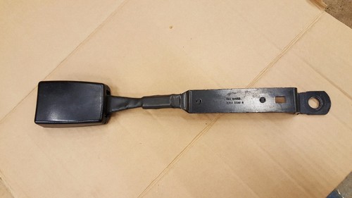 VW Caddy 2K Vorne Sicherheitsgurt Sicherheits Gurt Verschluss 2K0857877D