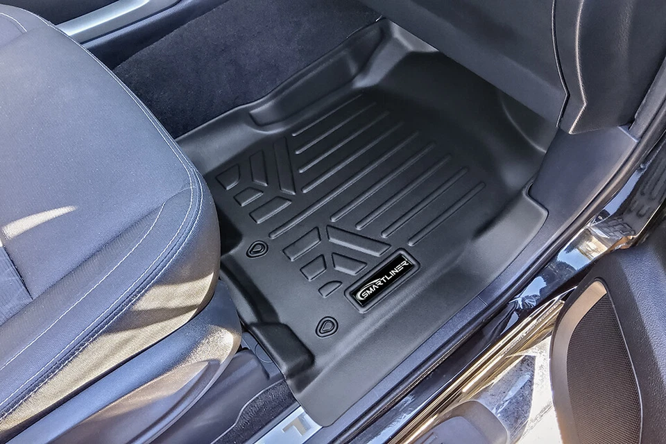 SMARTLINER Floor Mats 2 Row Liner Set 2017-2022 Nissan Titan | Titan XD Crew Cab - Imagem 3 de 4