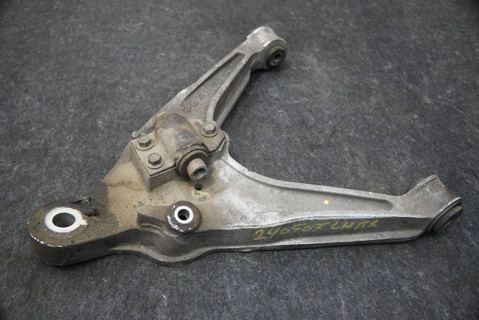 Rear Suspension Left Lower Control Arm 5290119AB OEM Dodge Viper 2003-10 - Image 2 of 4