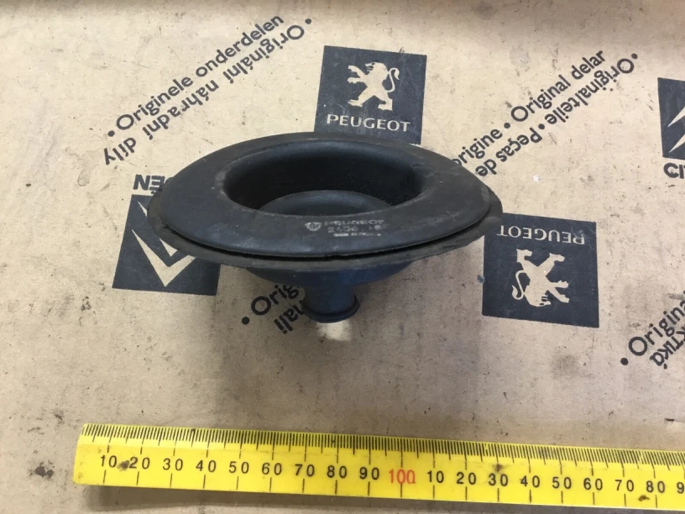 PEUGEOT 504 gl ti ENGRANAJE suelo polaina goma envolvente 240618 Foto 3 de 4