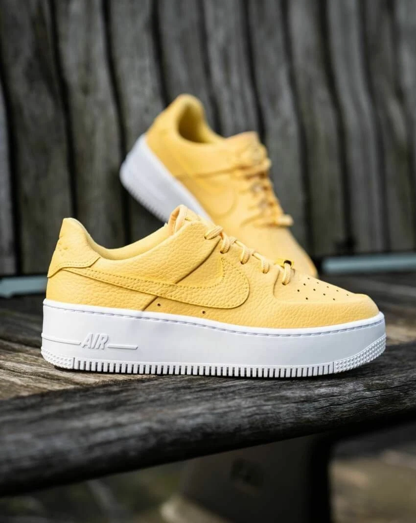 Overeenkomstig met Samengroeiing roestvrij W Nike Air Force 1 Sage Low Topaz Gold AR5339-700 Women's Size 10 US | eBay