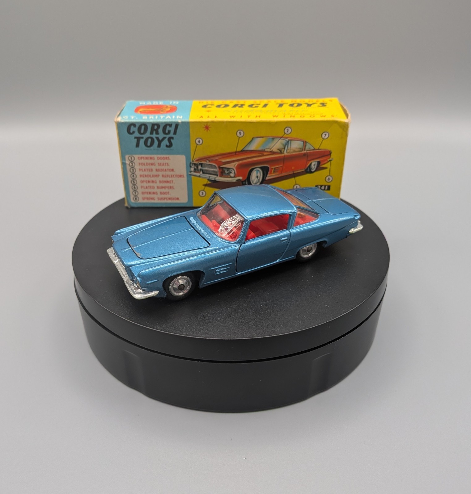 Corgi 241, Chrysler Ghia L64 - Free Price Guide & Review