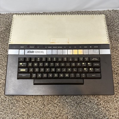 Atari 1200XL Computer Game Console Vintage Rare FOR PARTS OR REPAIR READ
