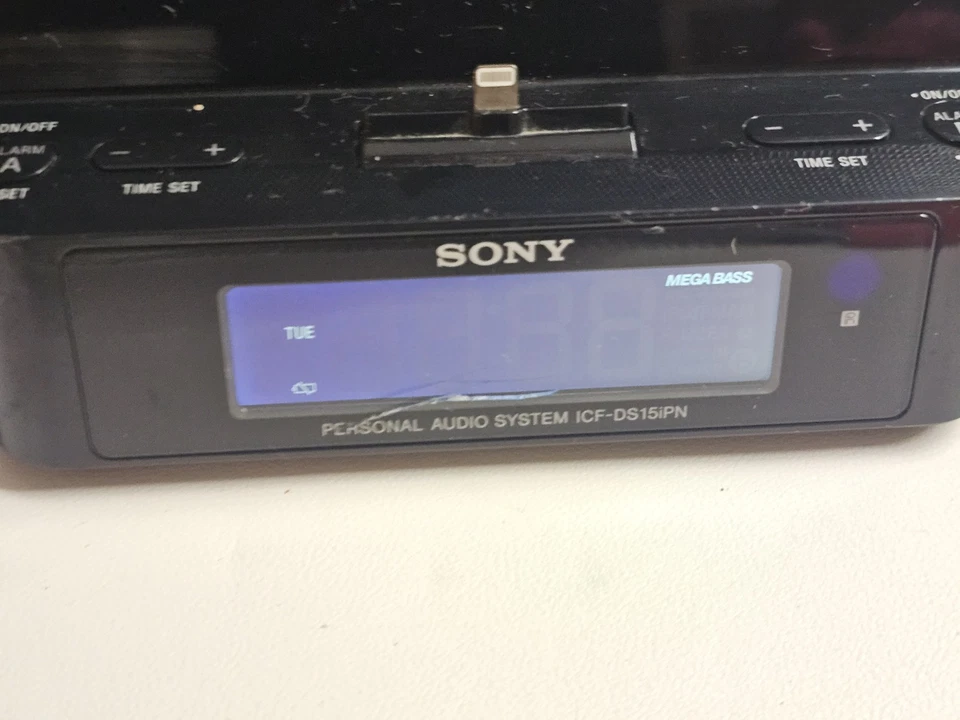Sony ICF-DS15iPN iPhone iPod Dock FM Radio Alarm Clock Tested Working Remote - Image 2 of 4