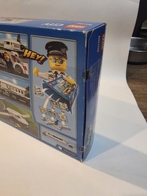LEGO CITY: Airport VIP Service (60102)