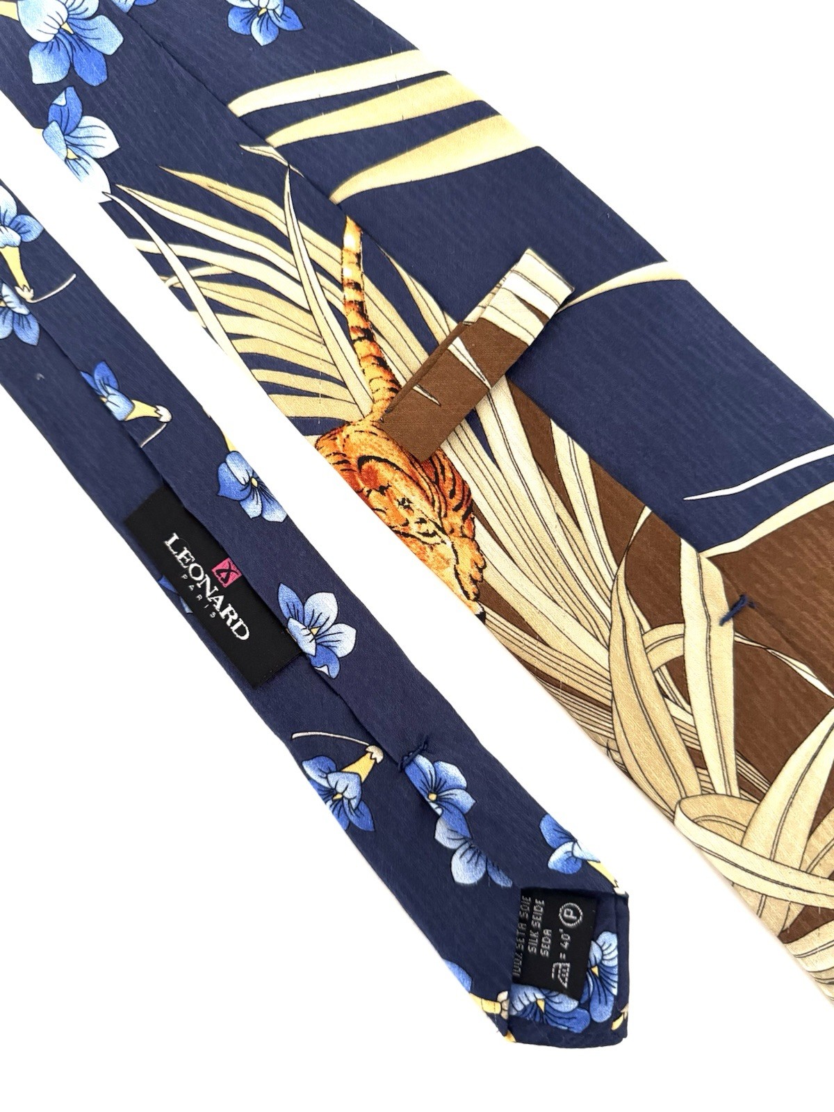 Leonard Paris Tie 100% Silk Neck Tie.  Made In Italy. Authentic. Tiger.