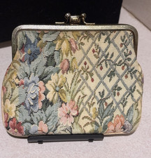 Vintage embroidered kiss lock 2 compartment coin purse