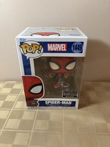 Spider-Man w/ Sandwich the Dog Funko Pop! #1449 - Entertainment Earth Exclusive