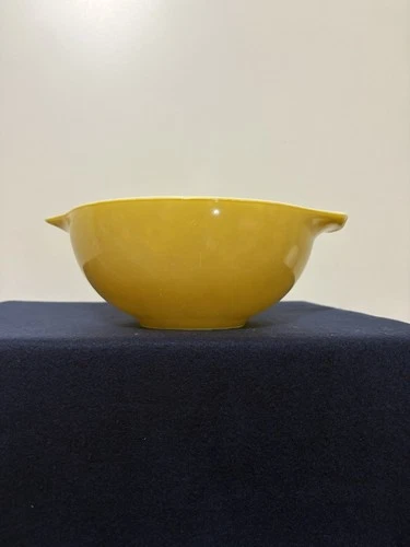 Vintage PYREX #443 Daisy Yellow Sunflower Cinderella Mixing Bowl 2-1/2 Qt