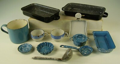 Antikes Puppenküchen Emaile Zubehör um 1910