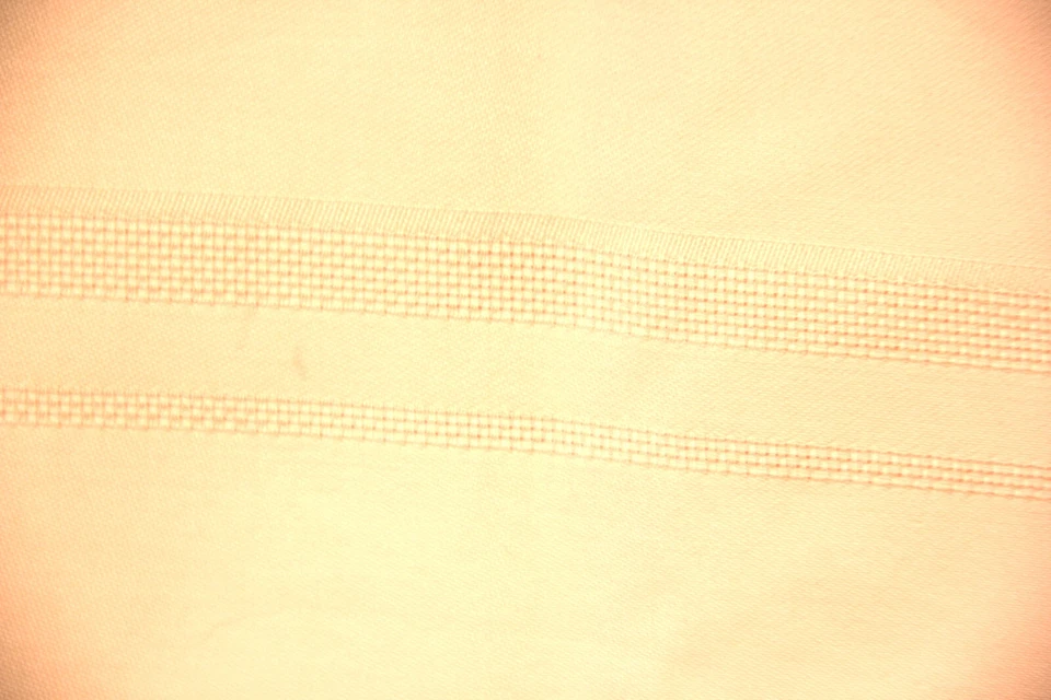 Nappe en coton jaune. 130 x 135 cm - Photo 3/4