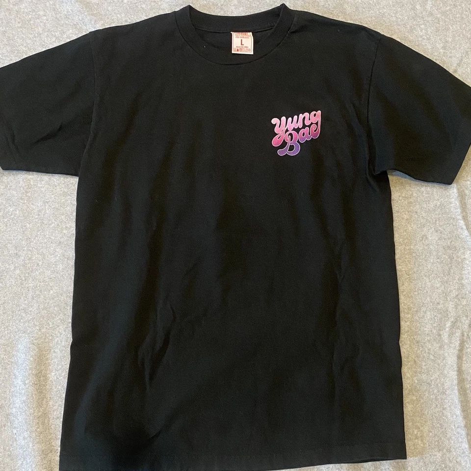{L} Yung Bae - Ediciones Disco Japonesas - Camiseta ̊✧+⁎ RARA ̊✧+⁎ Talla Grande Foto 2 de 4
