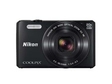 Good Condition Nikon COOLPIX S7000 Digital Camera W/SD Card Charger Battery