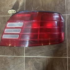 1999-2000 Mitsubishi Galant Rear Right Passenger Taillight Assembly Used
