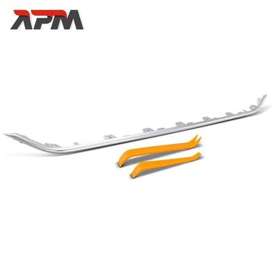 Moulage Pare-Chocs Arrière Centre Brillant Argent pour Mercedes-Benz W246 - Photo 1/4