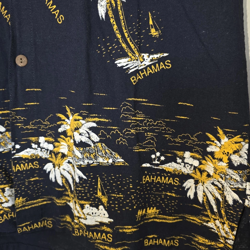 Shoreline Bahamas Shirt Men’s M Blue Hawaiian Button Up 100% Cotton Palm Trees - Image 4 of 4