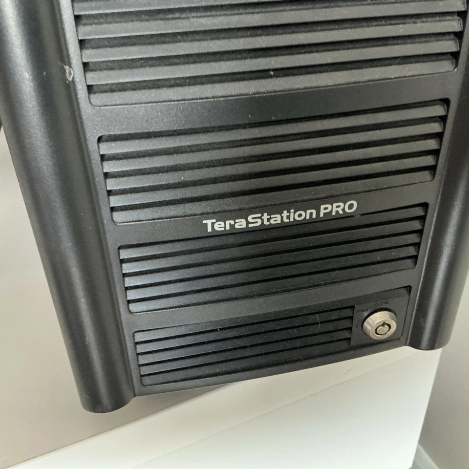 BUFFALO TERASTATION PRO 4 BAY- TS-H3.0TGL/R5-R - READ - Image 3 of 4