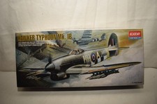 1:72 Akademia nr 1664 Hawker Typhoon Mk. IB OVP zdeformowane części luźne