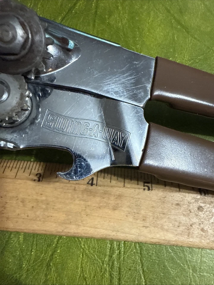 Vintage 7 " Swing-A-Way Can Opener Brown Rubber Handles Beer Bottle Opener USA - Image 4 of 4