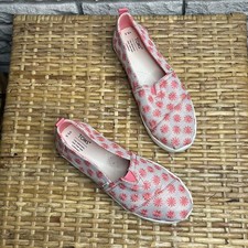 Kids Tom s Slip On Shoes Size 5.5 Girls Youth Pink Floral Flats Sneakers