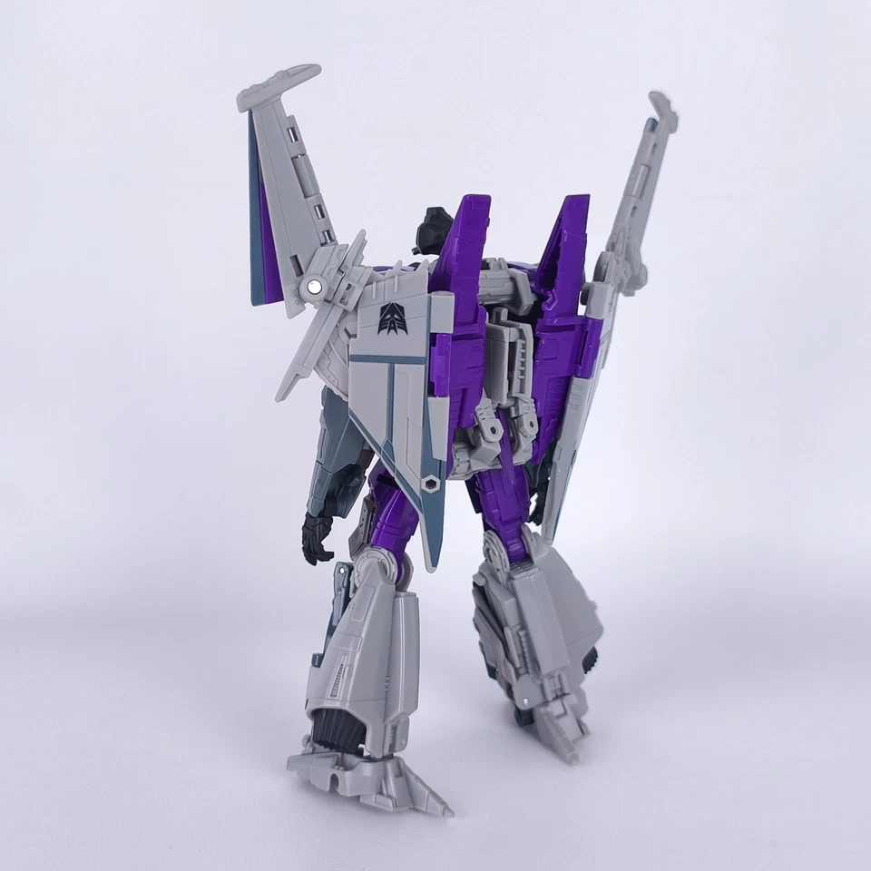 Figura Transformers Skywarp Solo SS-113 Studio Series Voyager Class Foto 3 de 4
