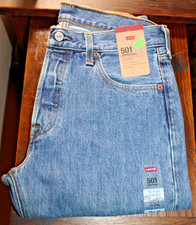 Men's Levis 501 Med Stonewash Orig Fit Button Fly Jeans 30 x 32 00501-0193 BNWT