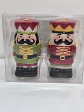 Sleigh Bell Bistro Ceramic Nutcracker Salt & Pepper Shakers Brand New Christmas