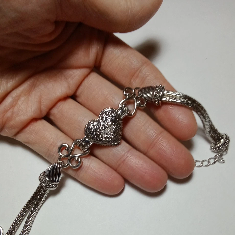 Pulsera LIA SOPHIA Love Polvo Cristal Pavimentado Corazón Tono Plata Cadena Trenzada Foto 4 de 4