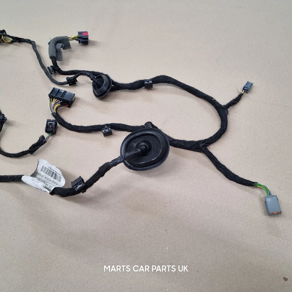 VOLVO V90 Mk2 2016 - 2025 Driver Side Rear Right Door Wiring Harness 31667599 - Image 3 of 4