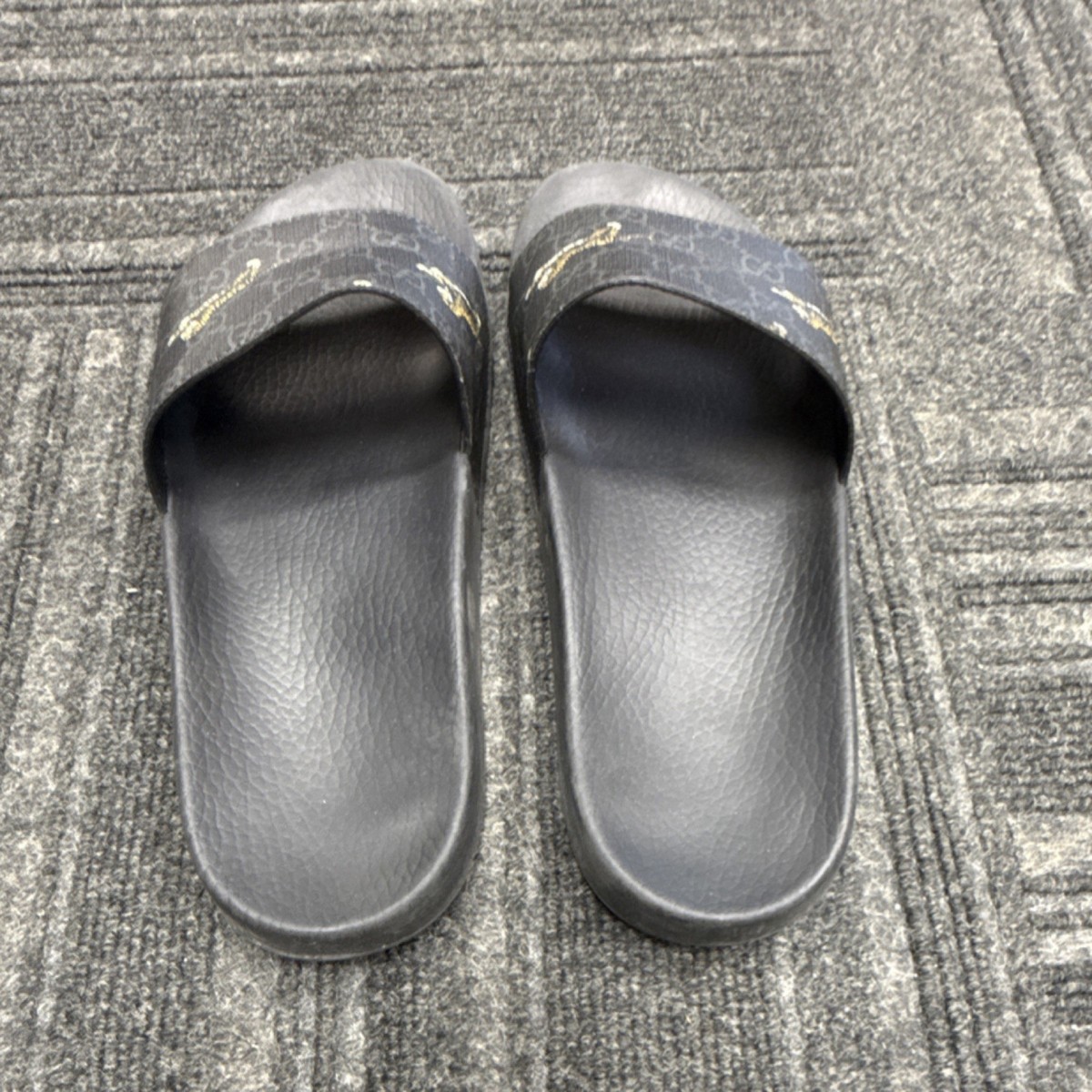 Gucci Men's Tiger Logo Black Slide Sandals US Size 9 Rubber