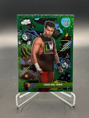 2026 Topps Chrome Cosmic WWE Cruz Del Toro #26 Green Space Dust Refractor /75