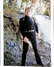 Roger Moore Signed James Bond 11x14 Photograph Beckett Certified