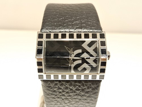 RETRO RARE SWISS BEAUTIFUL TRIANGLE ST.STEEL LADIES MEN QUARTZ WATCH "GF FERRE" - Picture 5 of 22