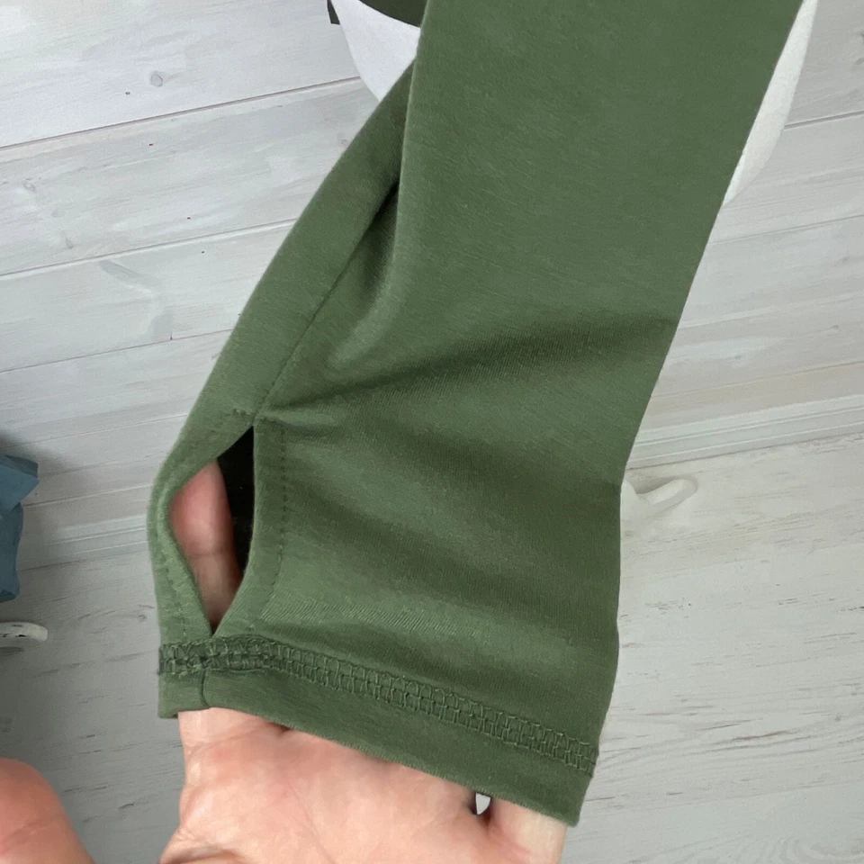 Camiseta deportiva de yoga de manga larga de malla verde oliva KYODAN para mujer talla pequeña Foto 3 de 4