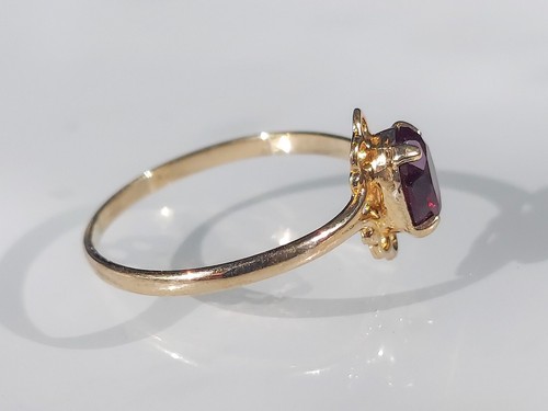 BEAUTIFUL VINTAGE  SOLID 10K YELLOW GOLD RUBY/GARNET RING SIZE 4.25 - Picture 6 of 8