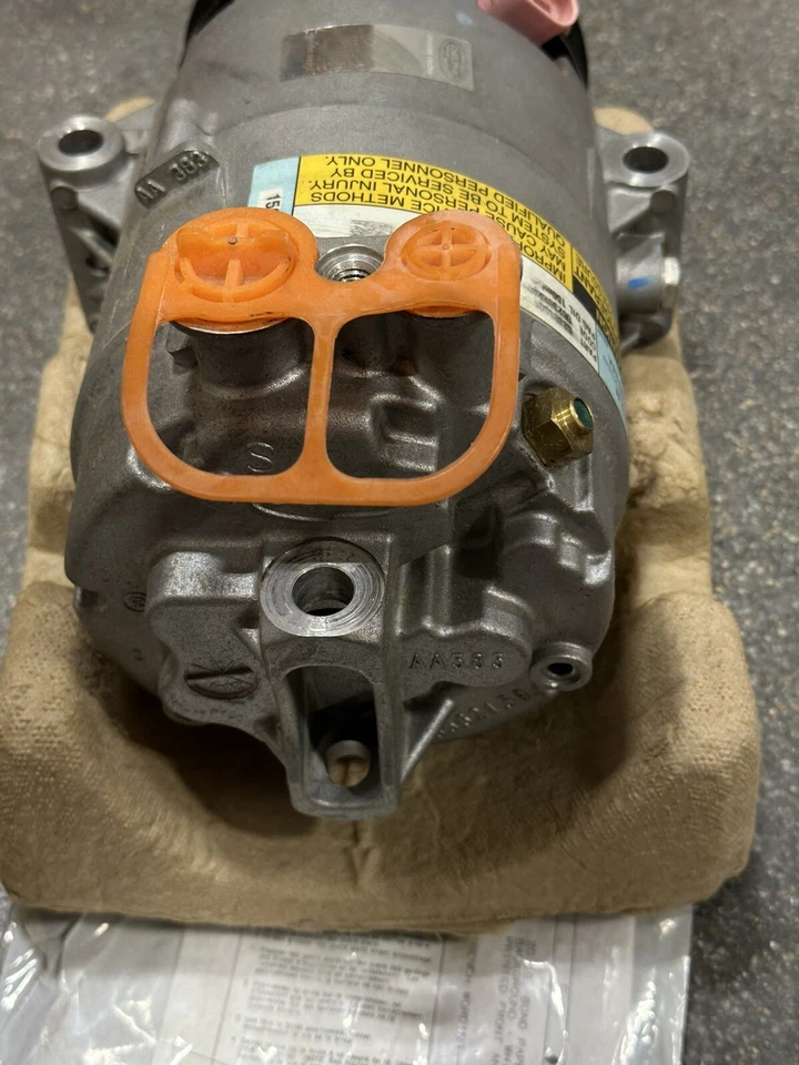 Compresor de aire acondicionado - Delphi CS2018 descontinuado para 04-09 Cadillac XLR 4,6 L-V8 Foto 4 de 4