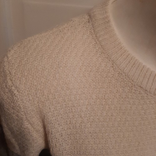 Medium Sweater Crew Neck Color Block Blue Aqua SOFT NEW Pink Clover Stitch Fix - Picture 2 of 11