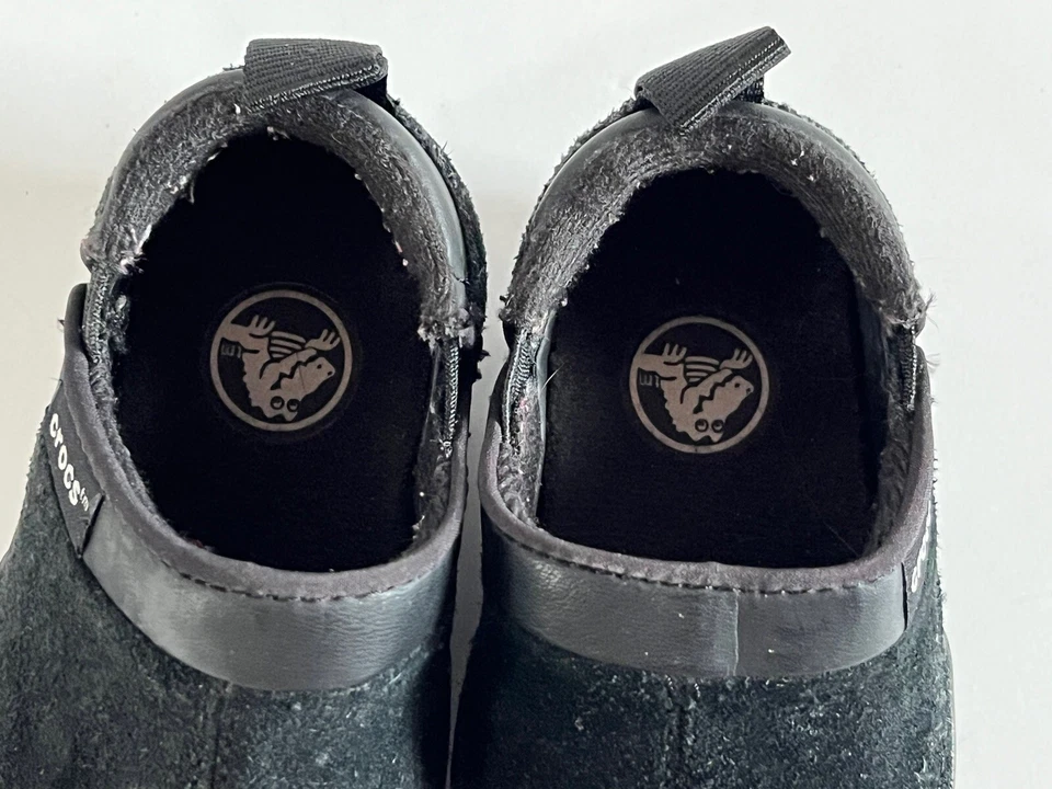 Zapatos Crocs Bebé Niño Pequeño Talla 4 Negro Gamuza Cuero Sin Cordones Zuecos Zapatos Foto 3 de 4