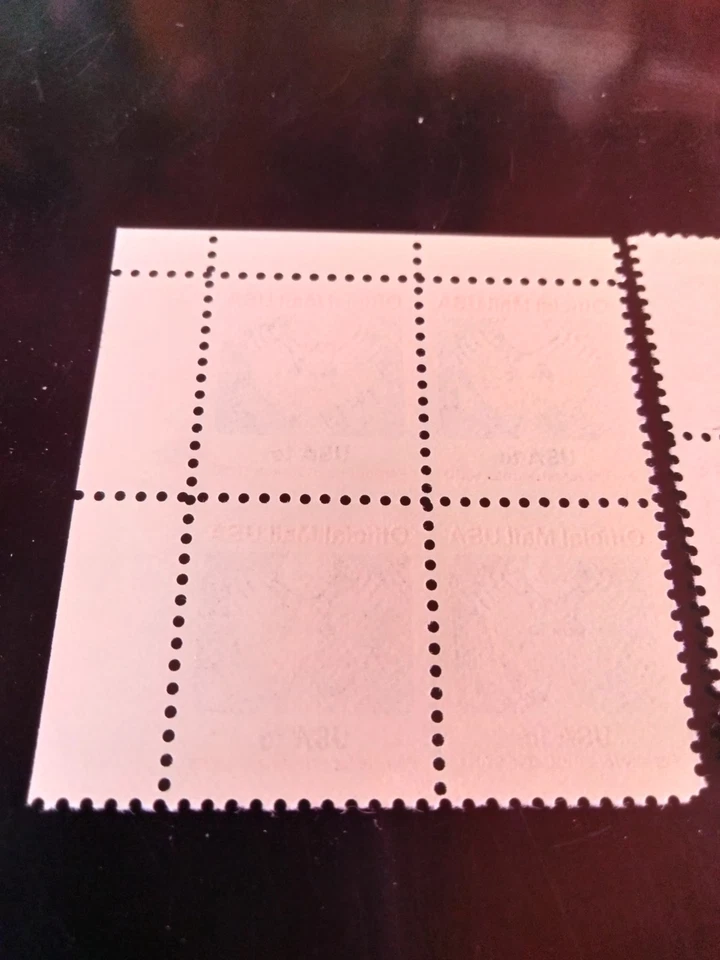 U.S. 1¢ & 17¢ Official Mail Plate Blocks Of 4 Stamps Sc.0127,0130 MNH 1983 - Image 3 of 4