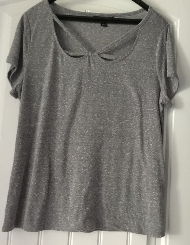 Rock & Republic Women’s Top, Grey W Specks, Sz L, New, Pull-Over, Short Sleeves